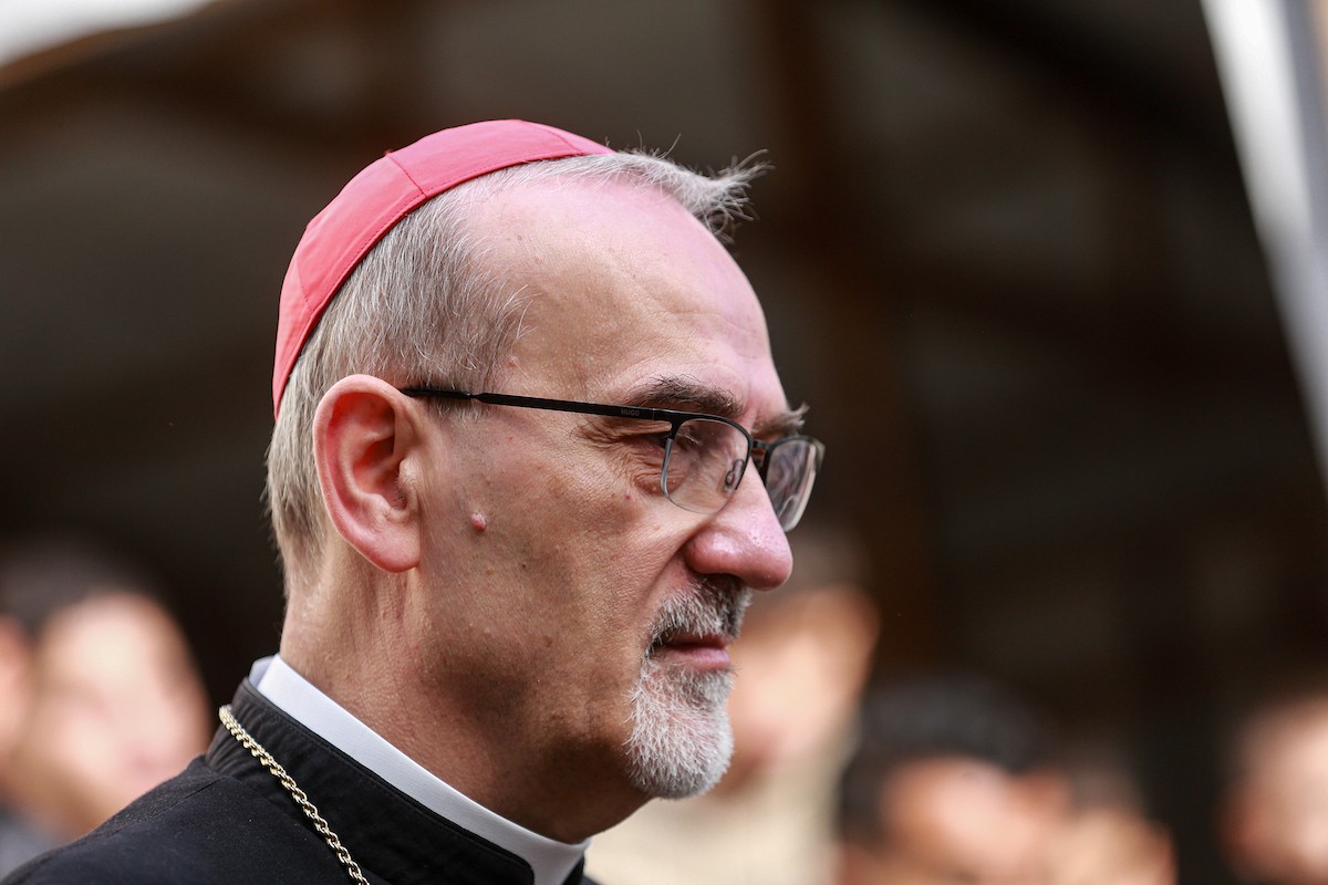 بطريرك اللاتين في القدس الكاردينال بييرباتيستا بيتسابالا يترأس قداس عيد الميلاد في غزة يوم الأحد 21 ديسمبر/كانون الأول 2025.تصوير: عمر أشتوي