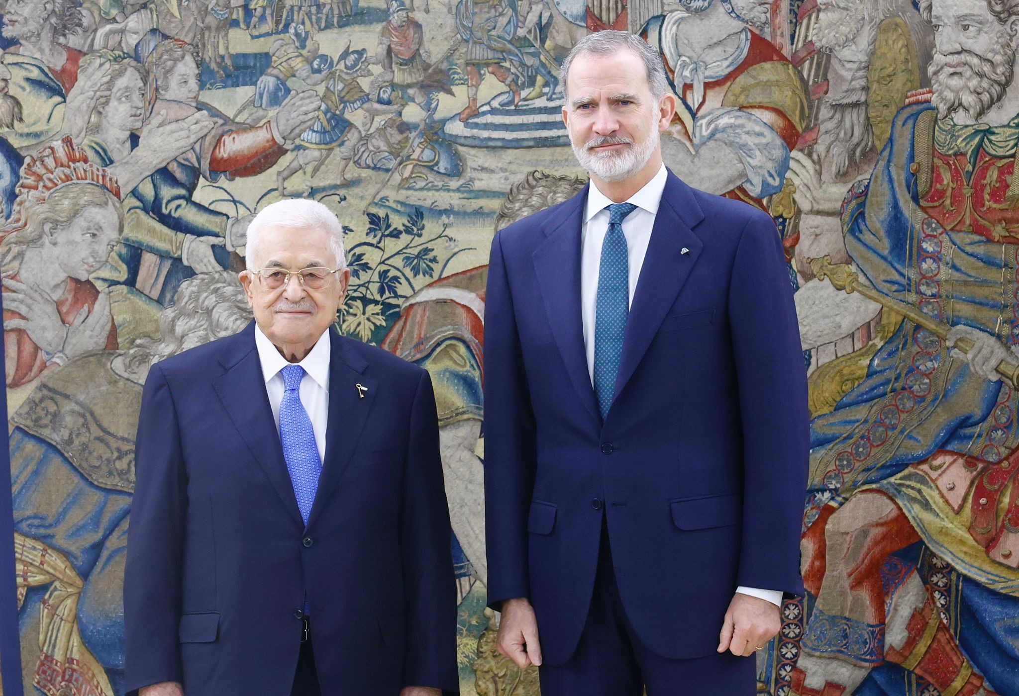 الرئيس يجتمع مع ملك إسبانيا.jpg