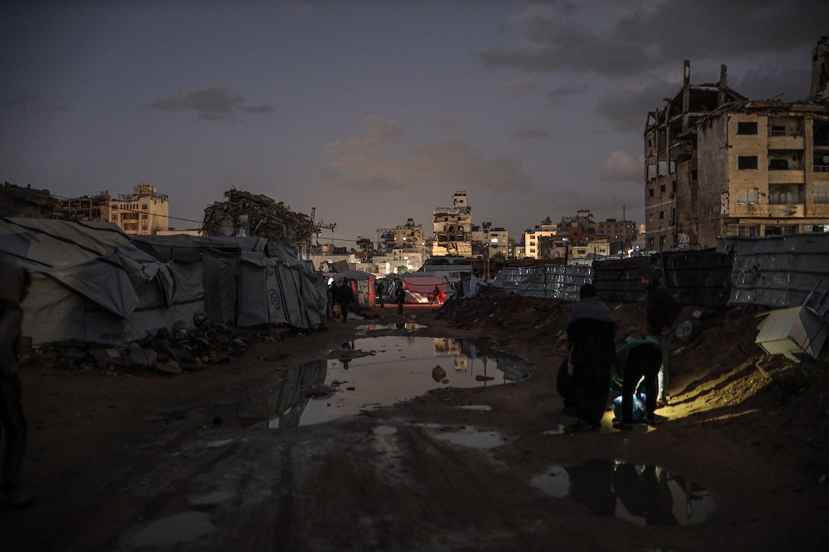 مدينة غزة في ظل الأجواء الباردة، 30 ديسمبر/كانون الأول 2025. تصوير: عمر أشتوي