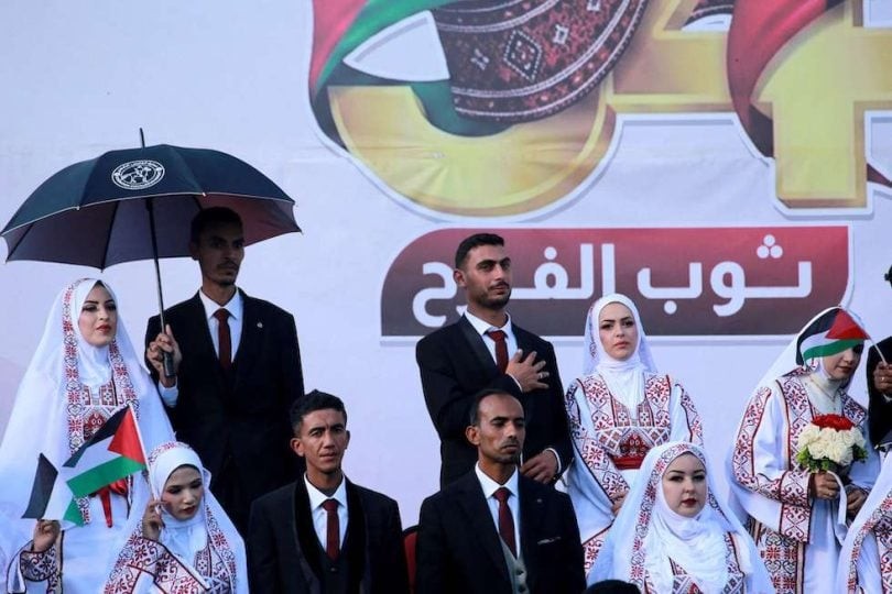 حفل زفاف جماعي لـ54 زوجا بين أنقاض خان يونس 22.jpg