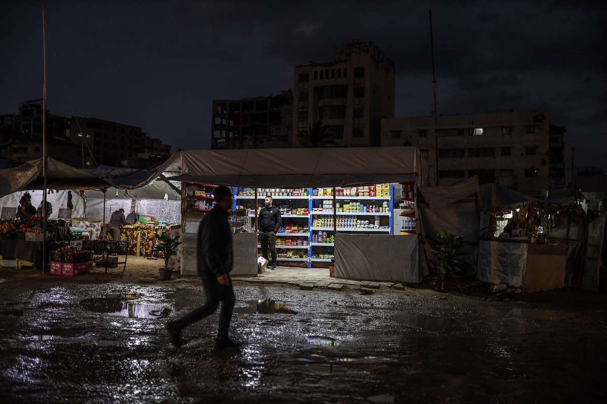 مدينة غزة في ظل الأجواء الباردة، 30 ديسمبر/كانون الأول 2025. تصوير: عمر أشتوي