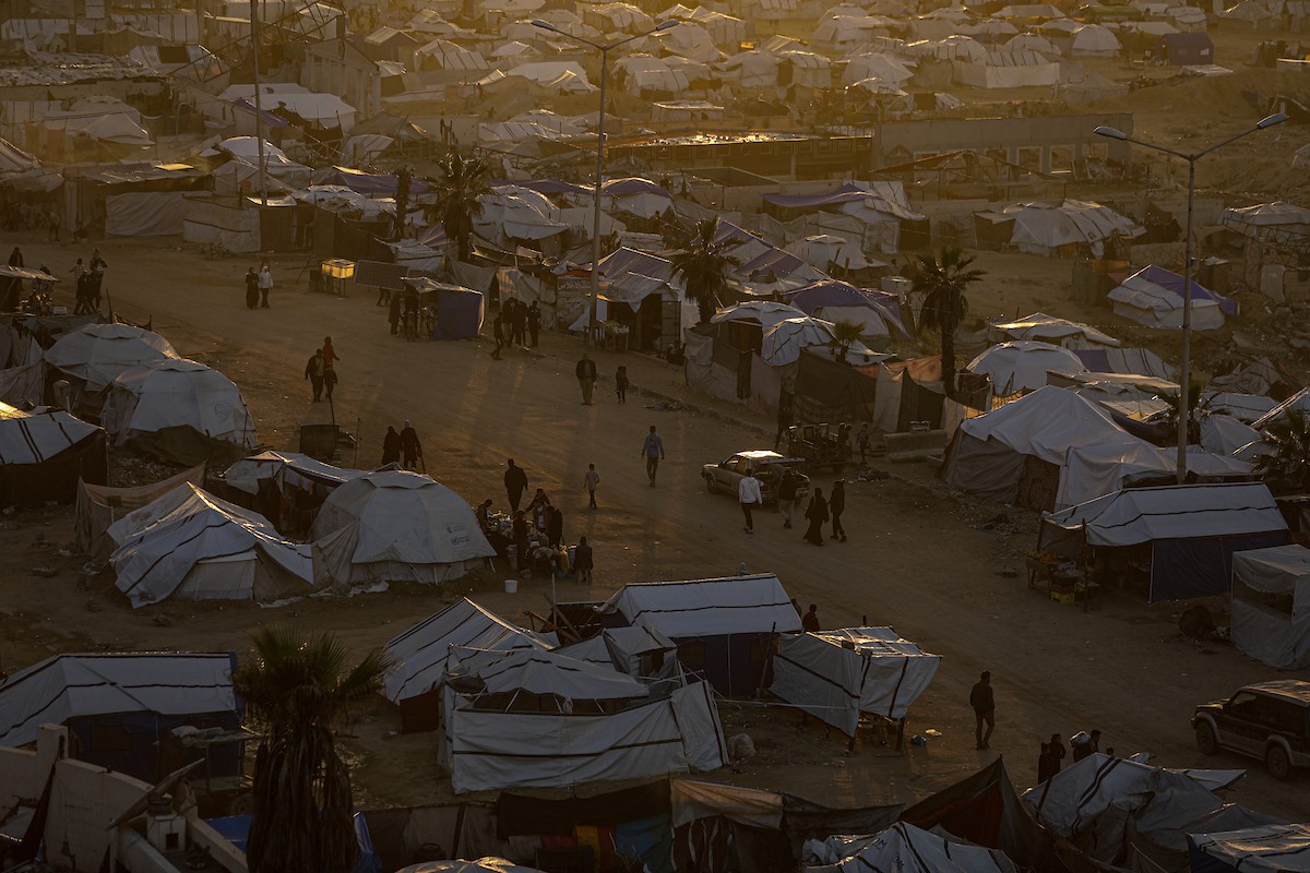 صور عامة لخيام النازحين على شاطئ مدينة غزة 26 ديسمبر/كانون الأول 2025، تصوير: عمر أشتوي