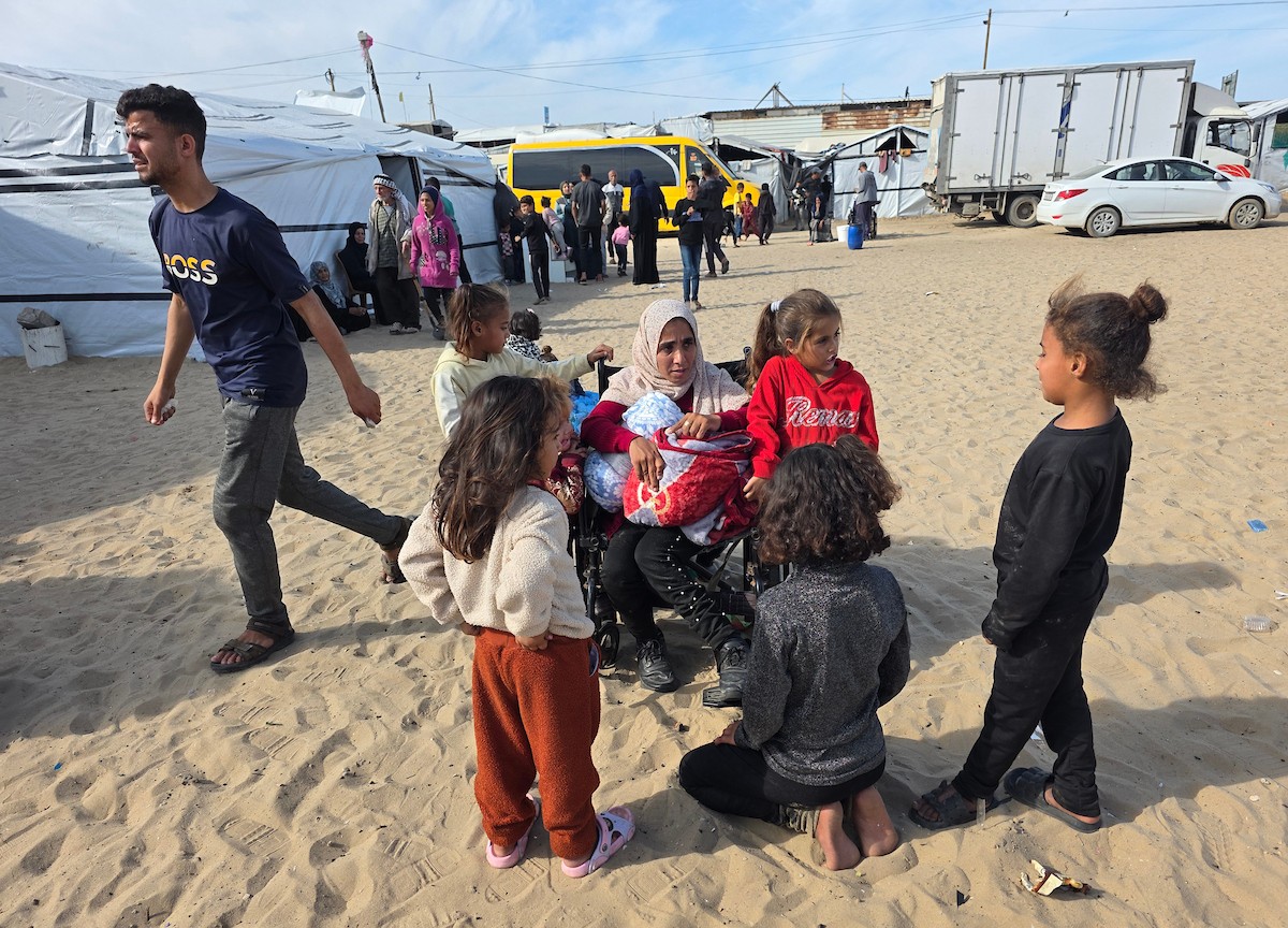 شارك فلسطينيون من ذوي الإعاقة في فعالية بمناسبة اليوم العالمي للأشخاص ذوي الإعاقة في خان يونس، جنوب قطاع غزة (5).jpg