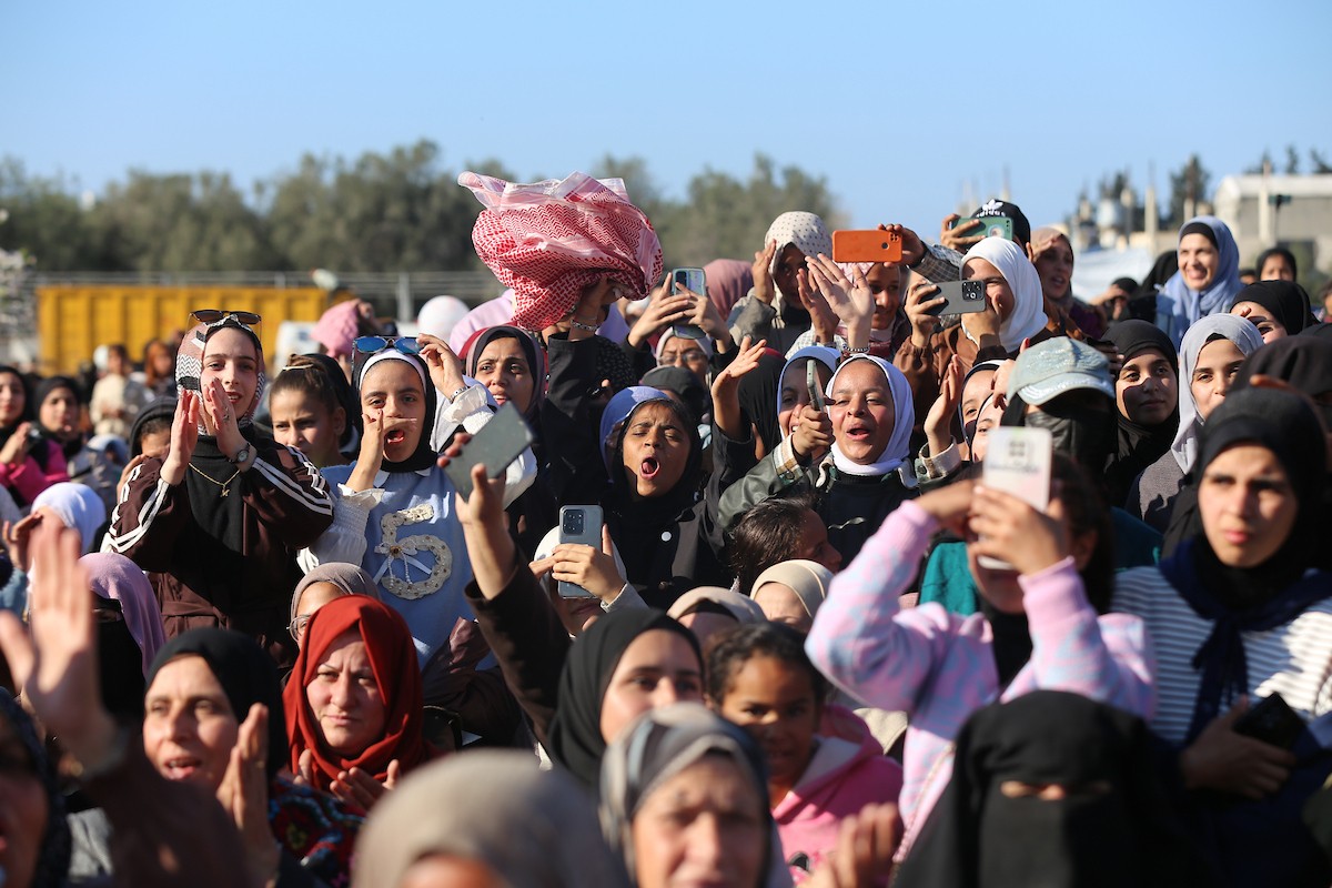 حفل زفاف جماعي لنحو 200 عريس وعروس تحت عنوان 