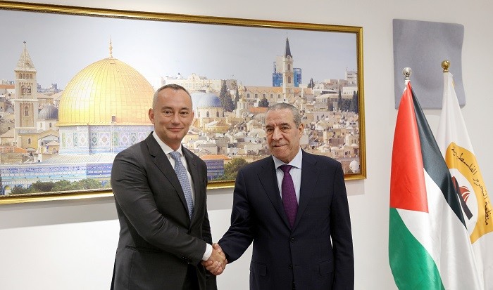 نائب الرئيس يبحث مع ملادينوف سبل تنفيذ المرحلة الثانية من خطة الرئيس ترمب بشأن غزة 1.jpeg