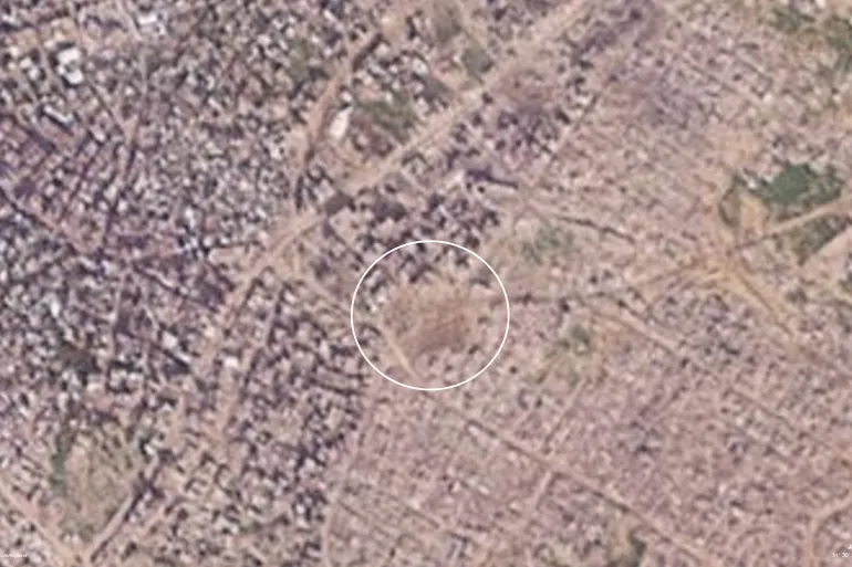 صور أقمار صناعية تظهر آثار التجريف والقصف في محيط مقبرة البطش شرقي غزة (الجزيرة + بلانيت لابس).webp