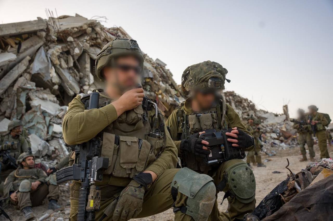 الجيش الإسرائيلي يبث مشاهد أولية من  عملية  استعادة جثمان ران غفيلي.jpg