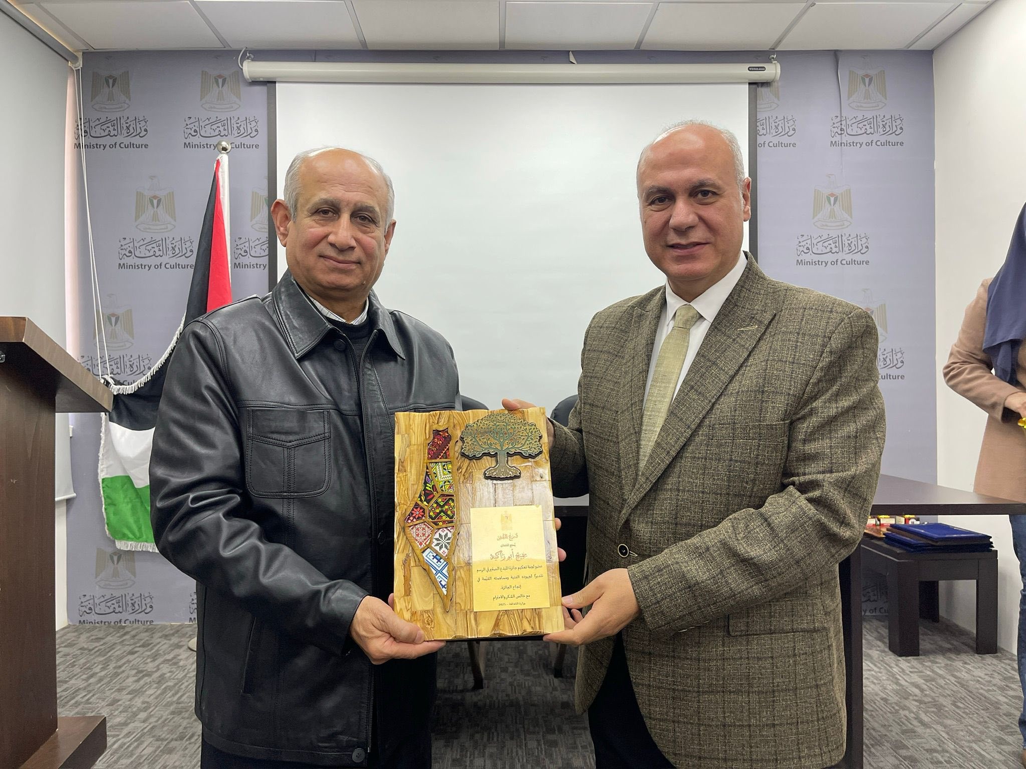 وزير الثقافة يكرّم الفائزين بالجوائز الأدبية لعام 2025 14.jpg