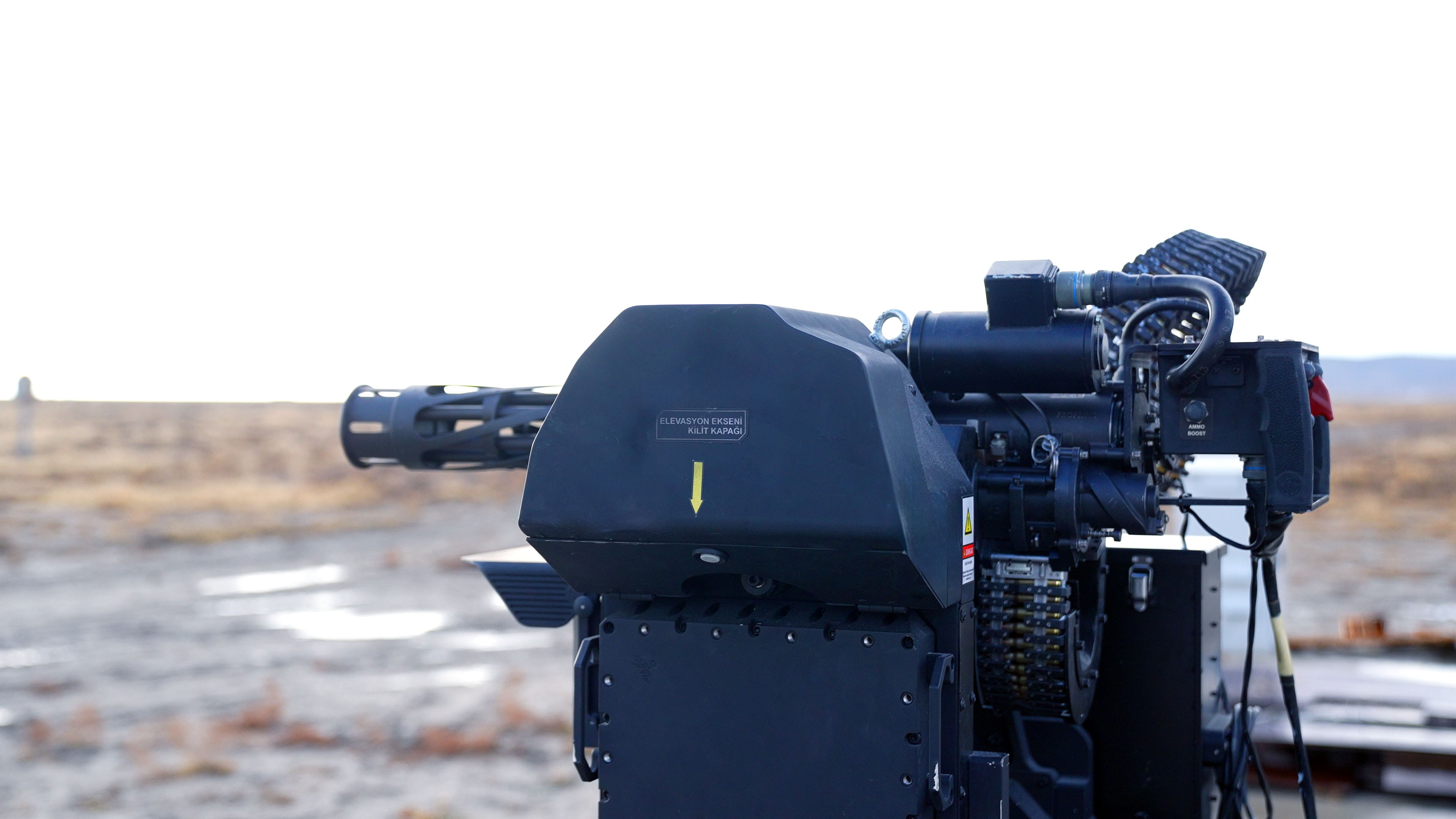 طورته  شركة يونيروبوتيكس ليتكامل مع رشاش M134 MINIGUN المعتمد وفق معايير الناتو والقوات الأمريكية - الأناضول 1.jpg