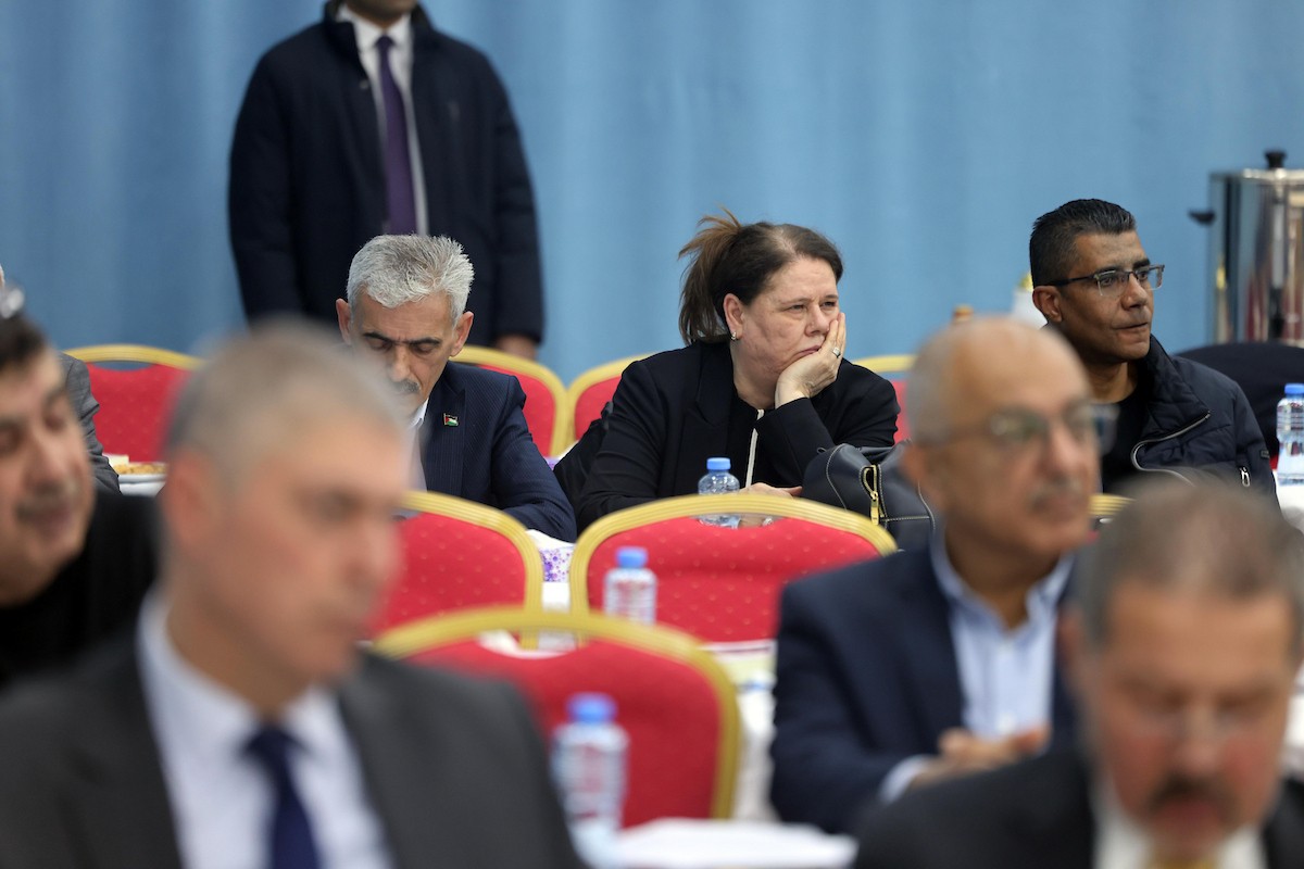 الرئيس الفلسطيني محمود عباس (أبومازن)، خلال رئاسته الجلسة الافتتاحية للدورة الثالثة عشرة للمجلس الثوري لحركة 