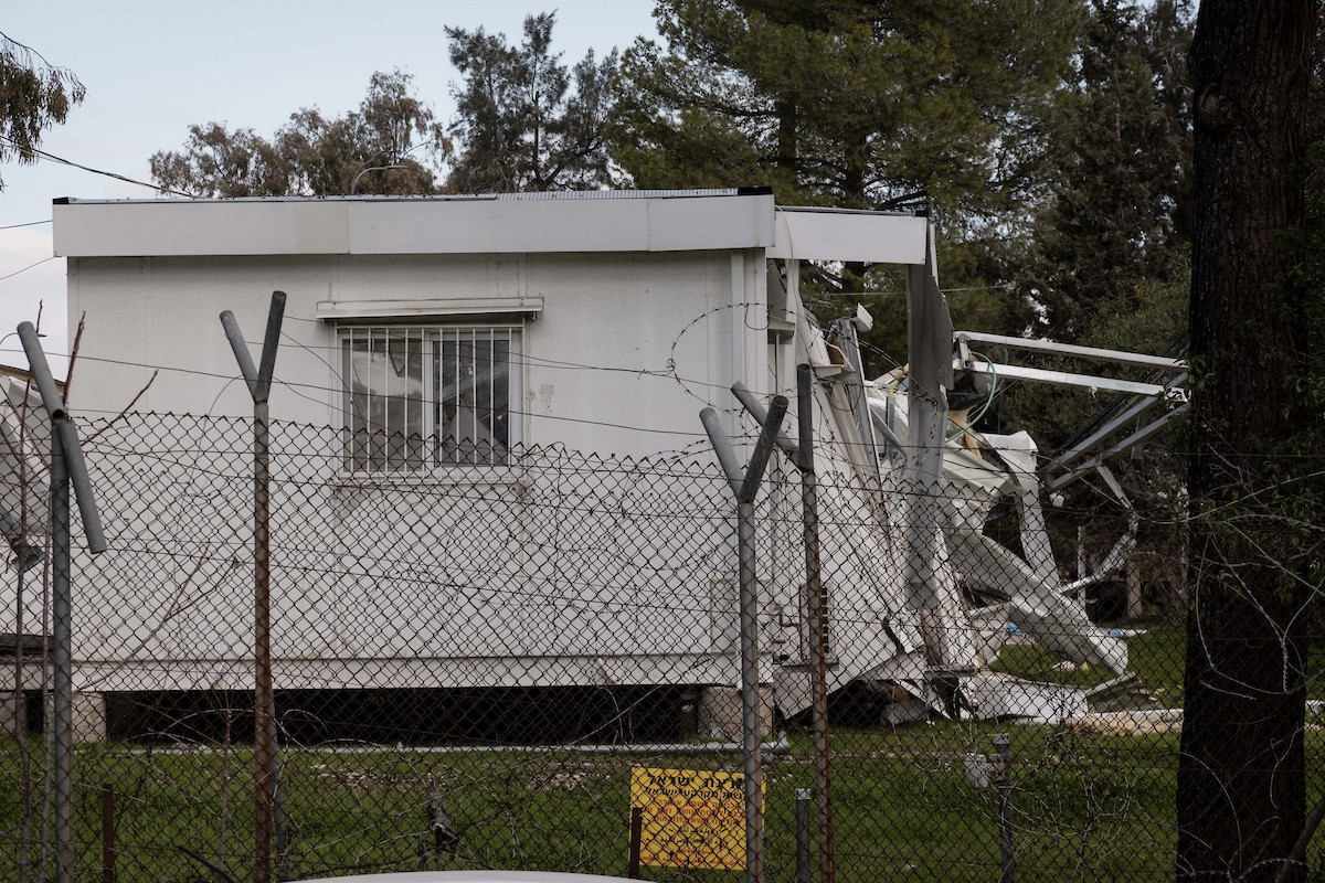 في 20 يناير/كانون الثاني 2026، القدس: نفذت السلطات الإسرائيلية عملية هدم لمنشآت وكالة الأونروا في مكتبها الميداني بالقدس والضفة الغربية، وذلك عقب تشريع صدر عام 2024 يحظر على الوكالة الأممية العمل داخل الأراضي الإسرائيلية
