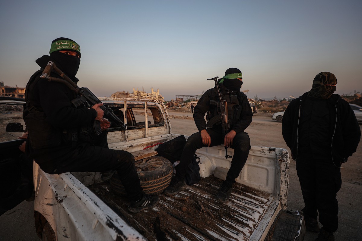 استئناف عمليات البحث عن جثة الرهينة الإسرائيلي الأخير، ران غفيلي، في حي الزيتون بمدينة غزة، وترافق العمليات الجارية في المنطقة آليات ثقيلة من مصر، وفرق من كتائب القسام، الجناح العسكري لحركة 