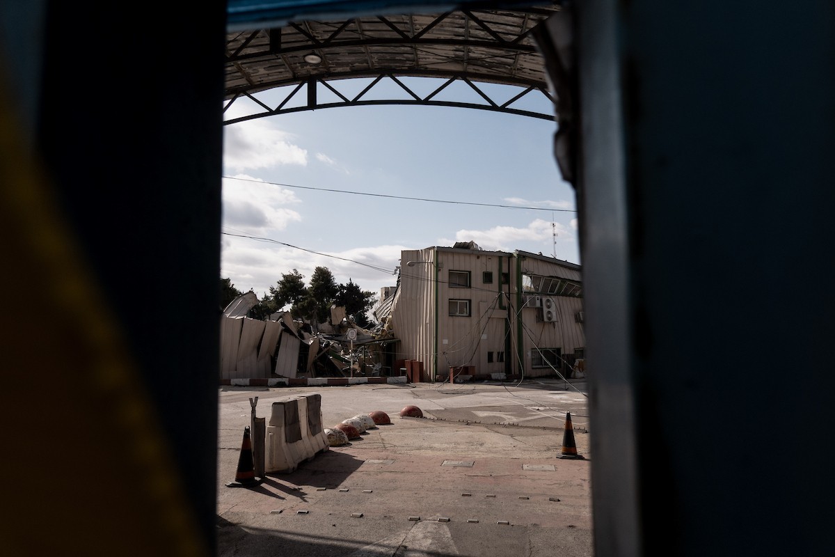 في 20 يناير/كانون الثاني 2026، القدس: نفذت السلطات الإسرائيلية عملية هدم لمنشآت وكالة الأونروا في مكتبها الميداني بالقدس والضفة الغربية، وذلك عقب تشريع صدر عام 2024 يحظر على الوكالة الأممية العمل داخل الأراضي الإسرائيلية