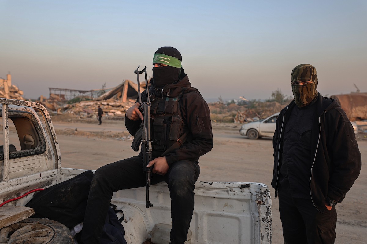 استئناف عمليات البحث عن جثة الرهينة الإسرائيلي الأخير، ران غفيلي، في حي الزيتون بمدينة غزة، وترافق العمليات الجارية في المنطقة آليات ثقيلة من مصر، وفرق من كتائب القسام، الجناح العسكري لحركة 