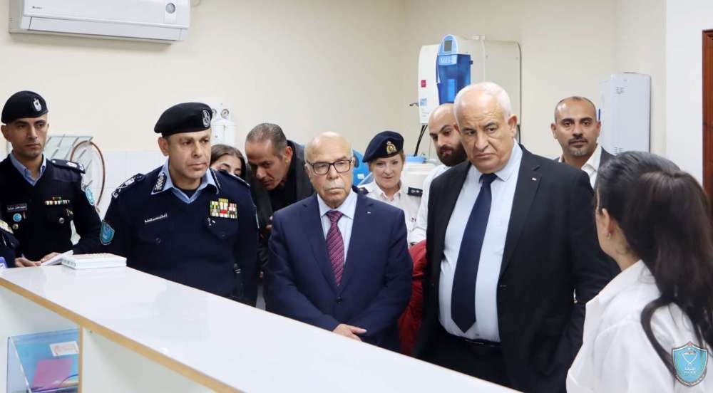 اللواء علام السقا يفتتح قسم الفحوص البيولوجية(DNA) في المختبر الجنائي. 3.jpeg