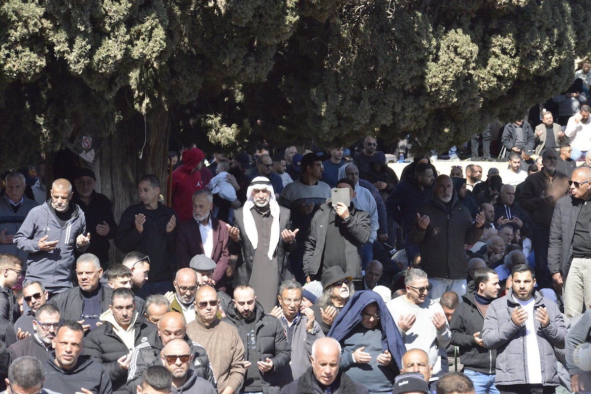 أدى الفلسطينيون أول صلاة جمعة من شهر رمضان في المسجد الأقصى بالقدس، في 20 فبراير/شباط 2026. صورة من دائرة الأوقاف الإسلامية بالقدس