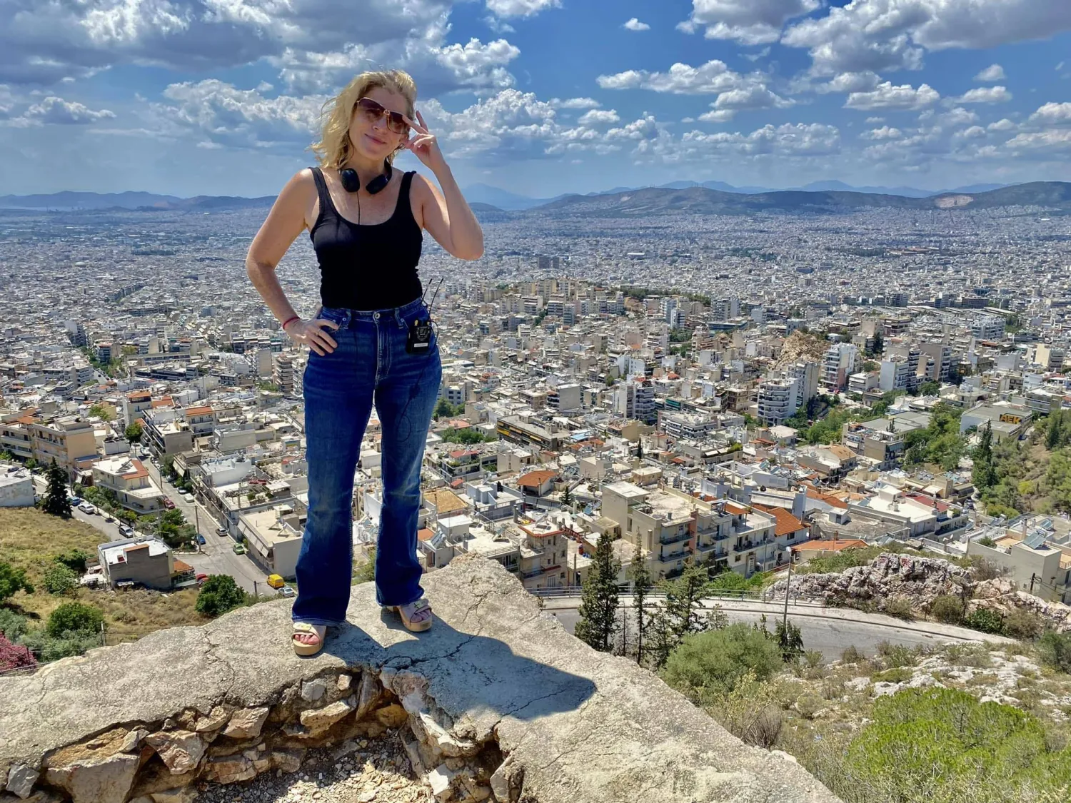 دانا إيدن منتجة مسلسل «طهران» (حسابها عبر «فيسبوك»).webp