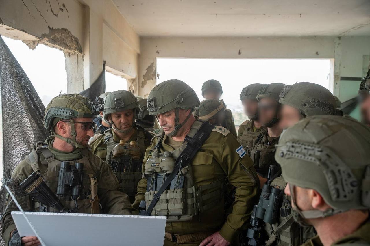 إيال زامير يجري تقييماً للوضع وجولة ميدانية في رفح بقطاع غزة.jpg