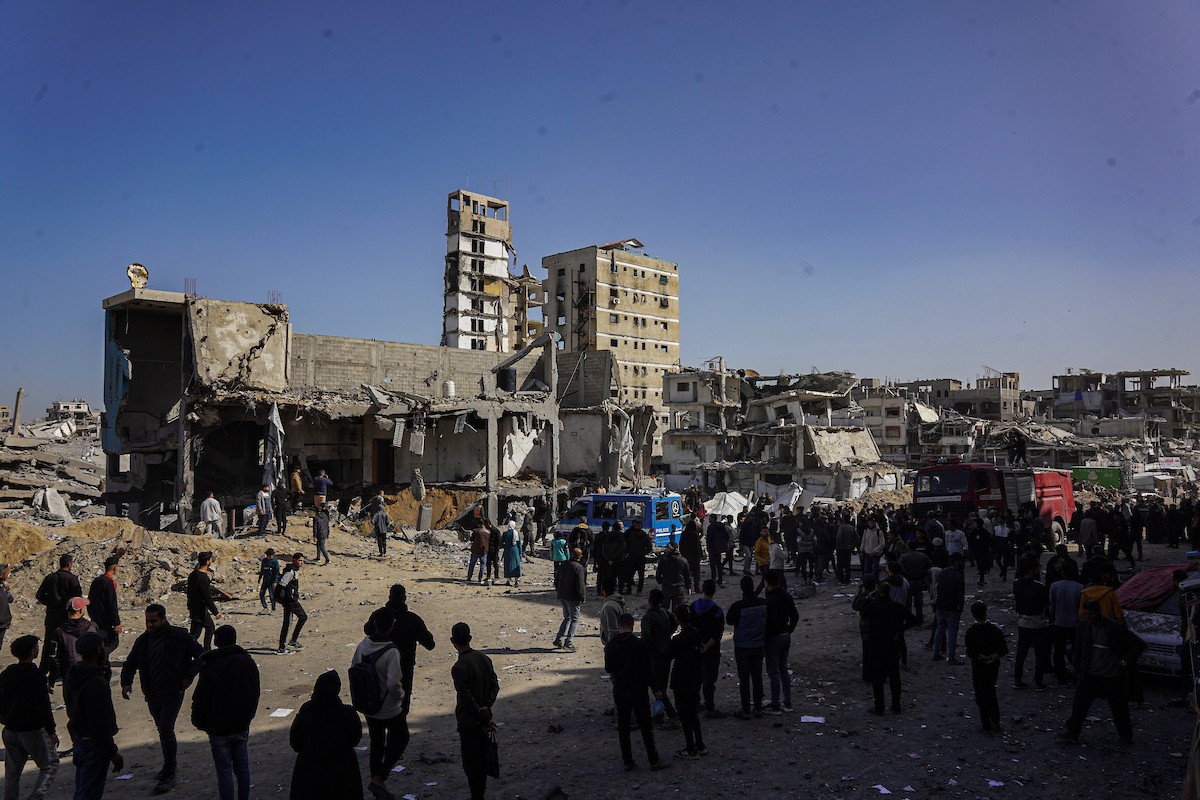صورة للدمار الذي لحق بمركز شرطة في حي الشيخ رضوان بمدينة غزة، بعد استهداف الجيش الإسرائيلي له في 31 يناير/كانون الثاني 2026. تصوير: عمر أشتوي