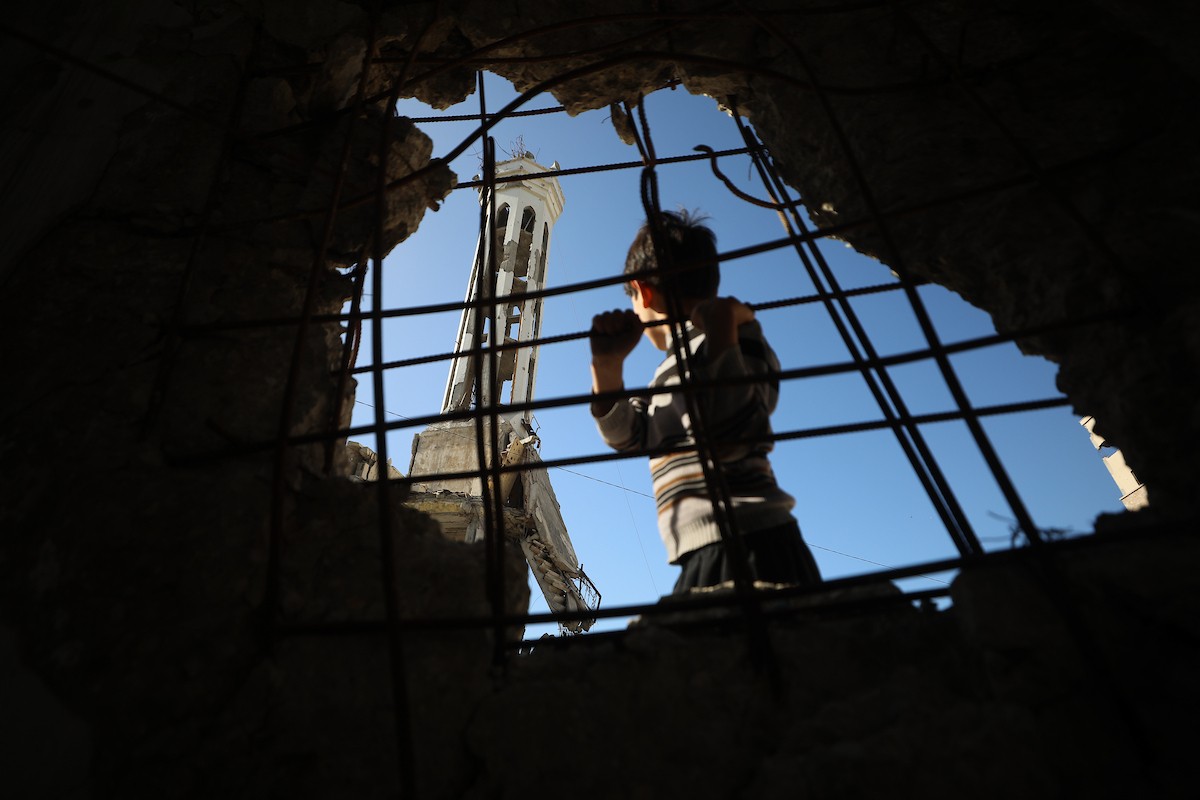 يستقبل الفلسطينيون شهر رمضان وسط دمار غير مسبوق للمباني، بما فيها المساجد التي يؤدون فيها شعائرهم الدينية. مدينة غزة، 19 فبراير/شباط 2026. صورة: عمر أشتوي