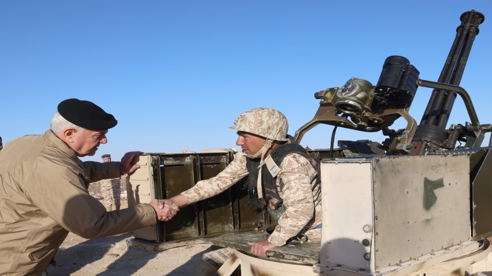 اللواء الركن الحنيطي يزور وحدة صواريخ الهوك معدل 20 ويشارك مرتبات قاعدة الشهيد موفق السلطي مأدبة الإفطار 111111111111111.jpeg