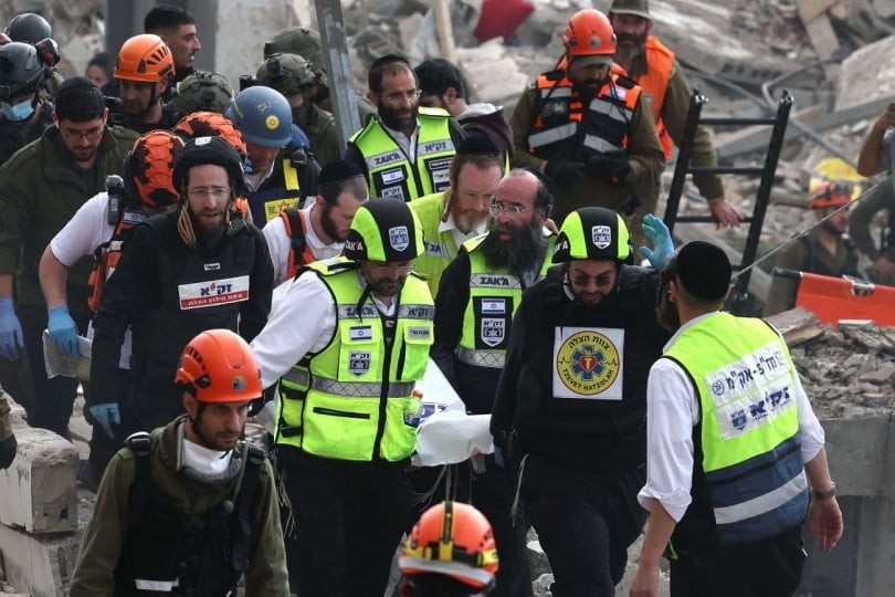 قصف صاروخي إيراني على إسرائيل  11.jpg