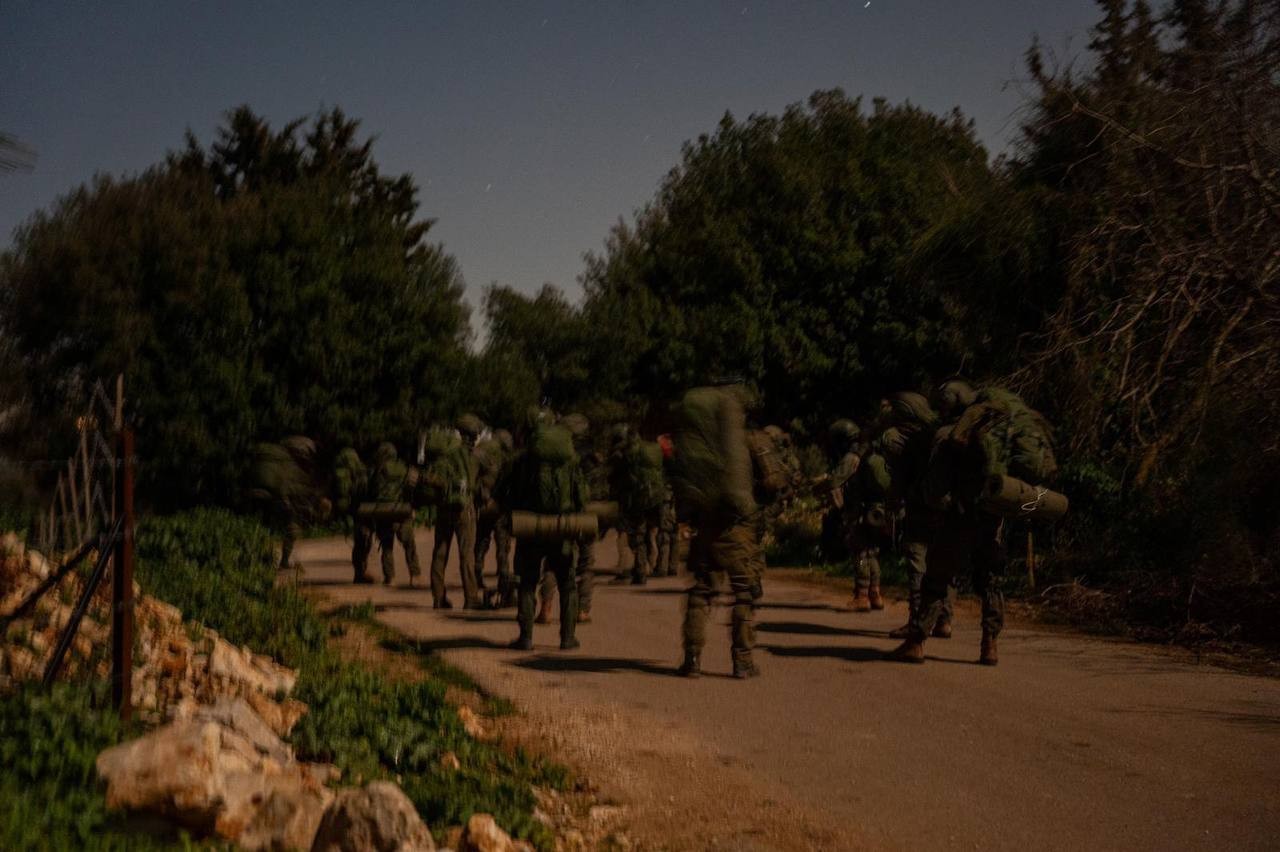 الجيش الإسرائيلي ينشر صور من نقاط تمركز قواته في جنوب لبنان 11.jpg