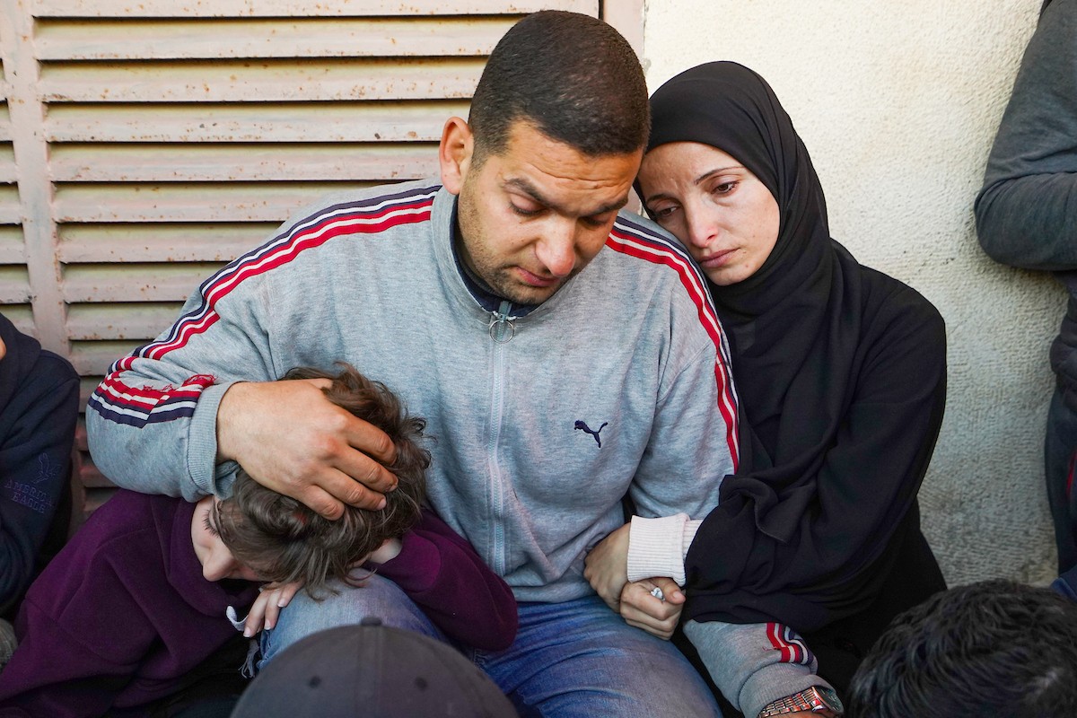 جنازة الزميل الصحفي محمد وشاح، مراسل قناة الجزيرة مباشر، الذي اغتيل في غارة جوية إسرائيلية بقطاع غزة، 9 أبريل/نيسان 2026.