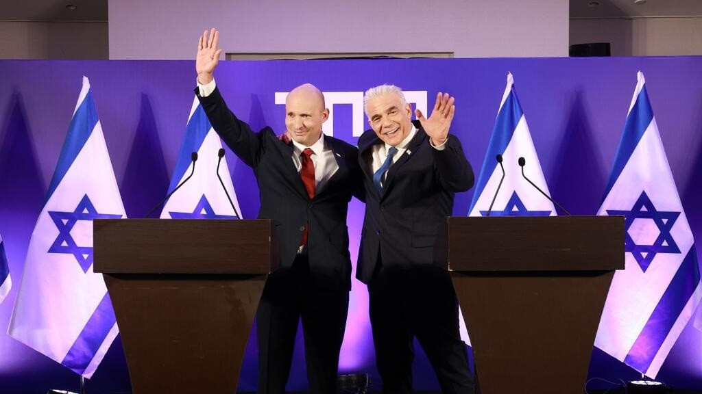 مؤتمر صحفي مشترك يجمع لابيد و بينيت (صورة..دانا كوبيل).jpg