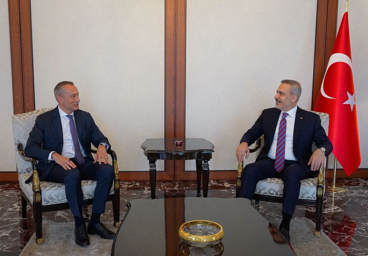 وزير الخارجية التركي يستقبل ملادينوف (حسابه على منصة «إكس»).jpg