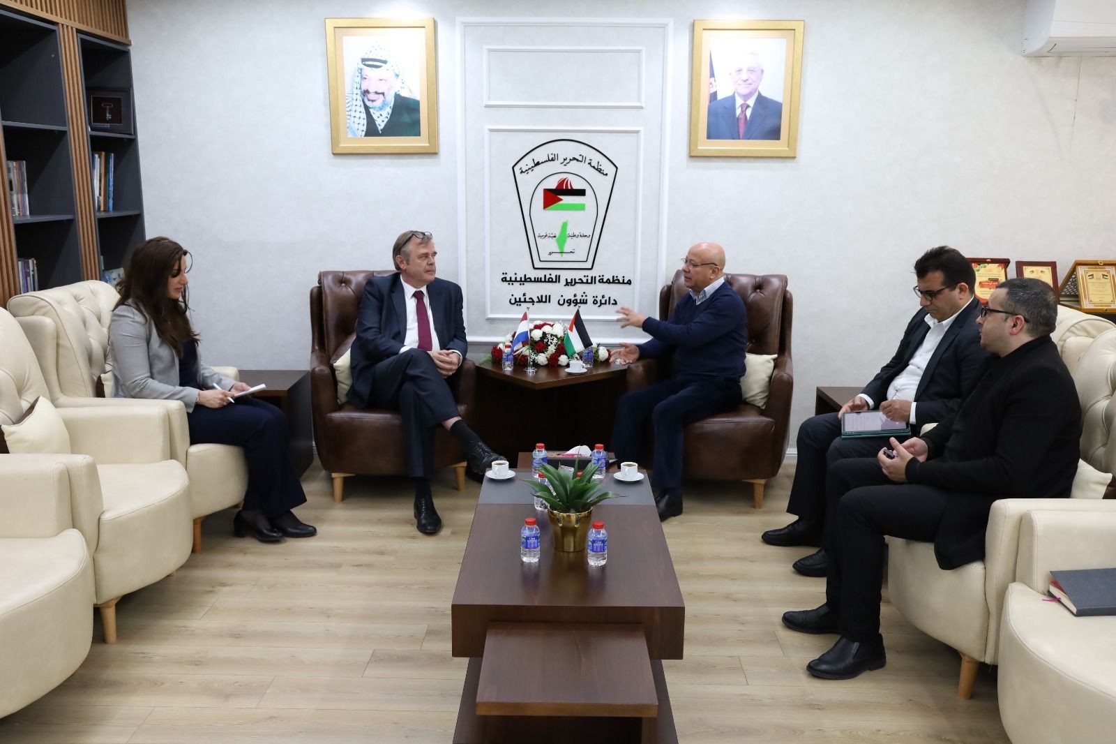 أبو هولي يبحث مع السفير الهولندي سبل دعم الاونروا وحماية ولايتها من مخاطر الاستهداف الوجودي  ...jpg