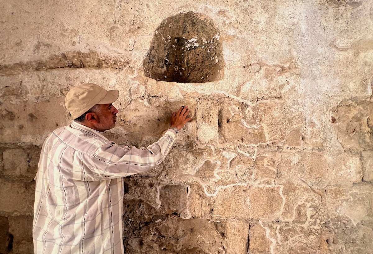 دير القديس هيلاريون وسط قطاع غزة المدرج على قائمة التراث العالمي وأحد أقدم المواقع الأثرية في الشرق الأوسط معرّض للخطر بسبب العدوان الإسرائيلي، النصيرات – وسط قطاع غزة، 18 أبريل/نيسان 2026، تصوير: يوسف أبو طفة