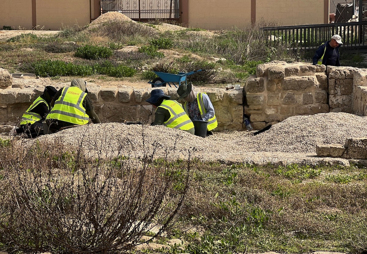 دير القديس هيلاريون وسط قطاع غزة المدرج على قائمة التراث العالمي وأحد أقدم المواقع الأثرية في الشرق الأوسط معرّض للخطر بسبب العدوان الإسرائيلي، النصيرات – وسط قطاع غزة، 18 أبريل/نيسان 2026، تصوير: يوسف أبو طفة