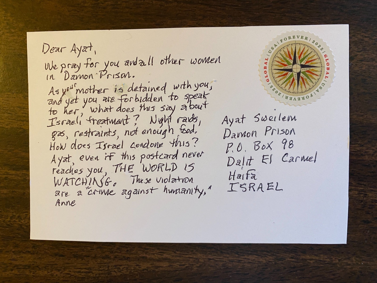 أكثر من ألف بطاقة بريدية تصل الدامون من كنائس مناصرة للقضية الفلسطينية معنونة بأسماء الأسيرات  111.jpg