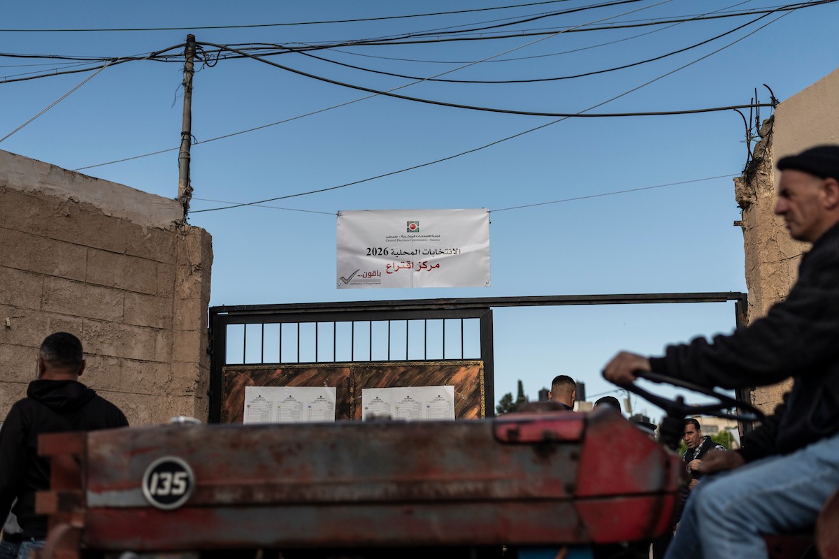 25 أبريل/نيسان 2026، الناخبون يدلون بأصواتهم في مراكز اقتراع انتخابات الهيئات المحلية لعام 2026 في جنين  شمال الضفة الغربية  (Credit Image: © Matteo Placucci/ZUMA Press Wire\ APA Images )