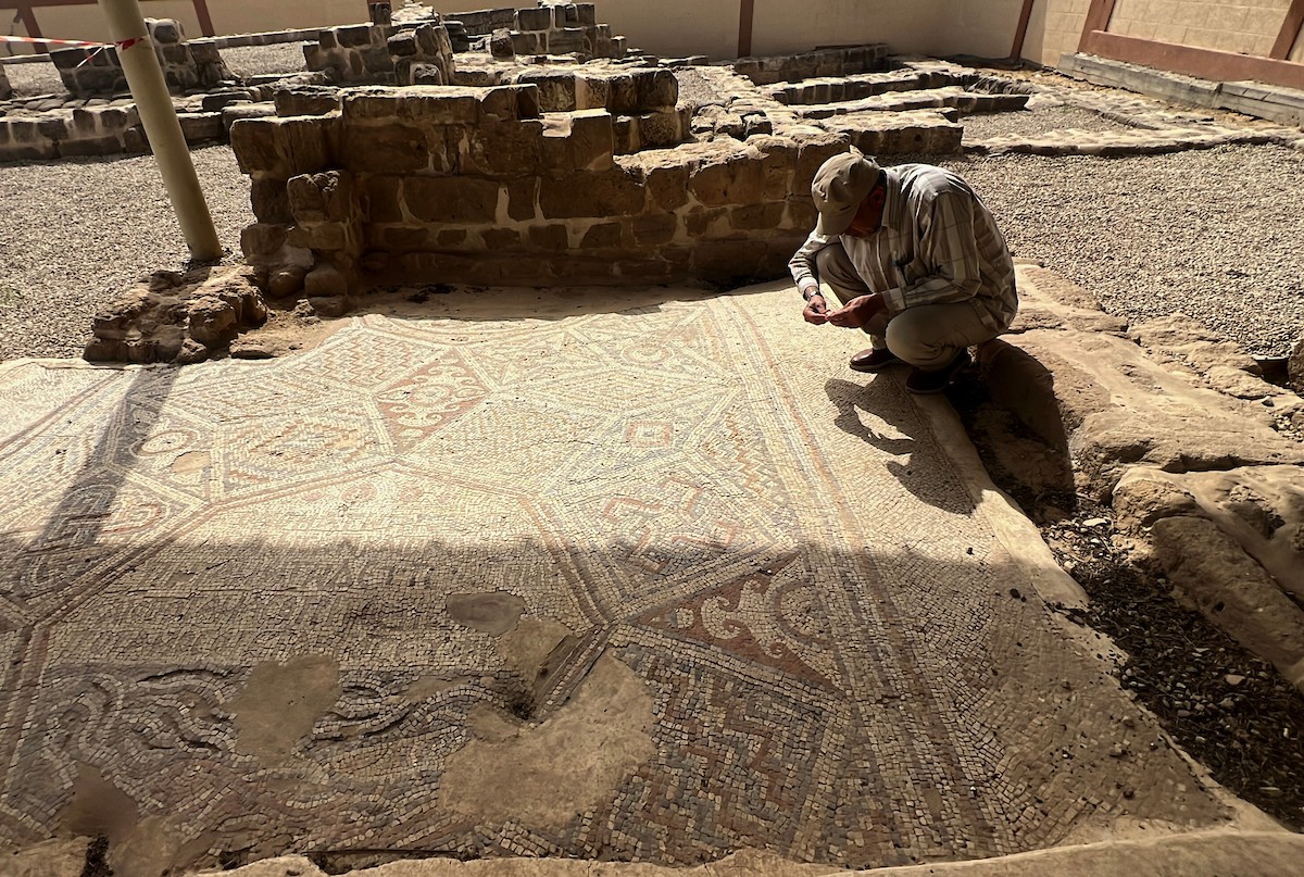 دير القديس هيلاريون وسط قطاع غزة المدرج على قائمة التراث العالمي وأحد أقدم المواقع الأثرية في الشرق الأوسط معرّض للخطر بسبب العدوان الإسرائيلي، النصيرات – وسط قطاع غزة، 18 أبريل/نيسان 2026، تصوير: يوسف أبو طفة