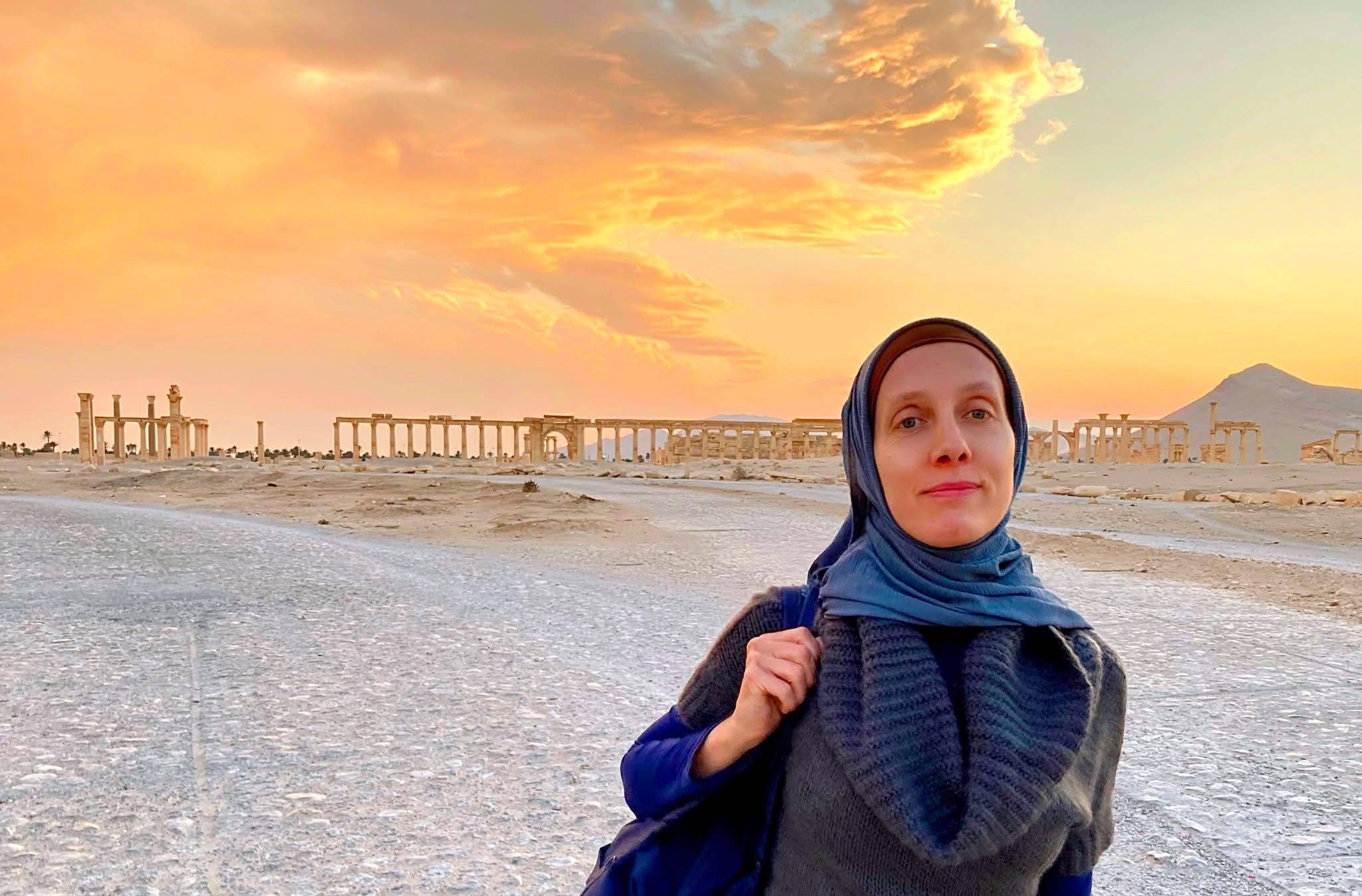 كيتلسون غطت الأزمة السورية ميدانياً (فيسبوك).jpeg