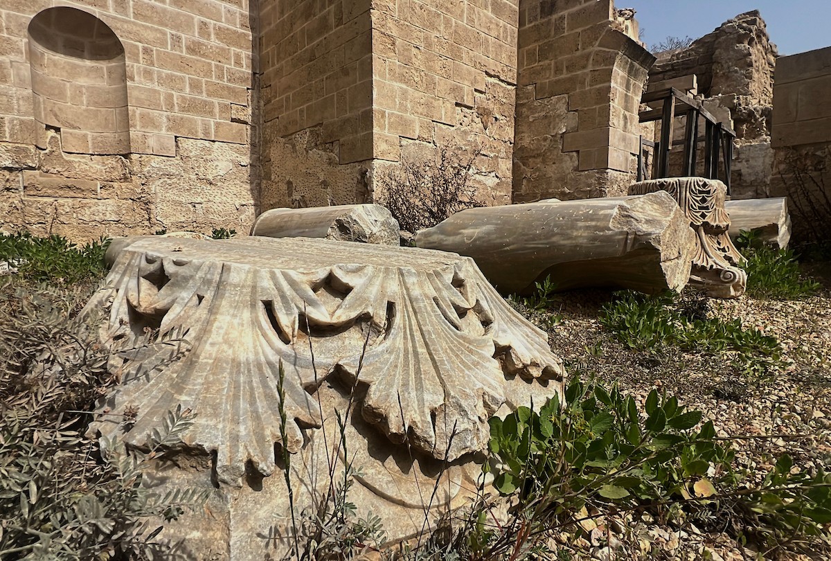 دير القديس هيلاريون وسط قطاع غزة المدرج على قائمة التراث العالمي وأحد أقدم المواقع الأثرية في الشرق الأوسط معرّض للخطر بسبب العدوان الإسرائيلي، النصيرات – وسط قطاع غزة، 18 أبريل/نيسان 2026، تصوير: يوسف أبو طفة