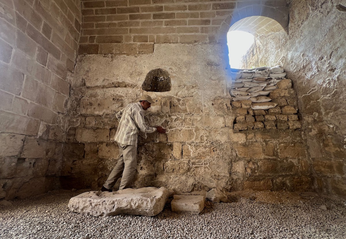 دير القديس هيلاريون وسط قطاع غزة المدرج على قائمة التراث العالمي وأحد أقدم المواقع الأثرية في الشرق الأوسط معرّض للخطر بسبب العدوان الإسرائيلي، النصيرات – وسط قطاع غزة، 18 أبريل/نيسان 2026، تصوير: يوسف أبو طفة