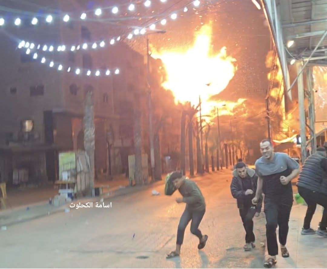 استهداف المنزل المهدد في مخيم النصيرات.jpg