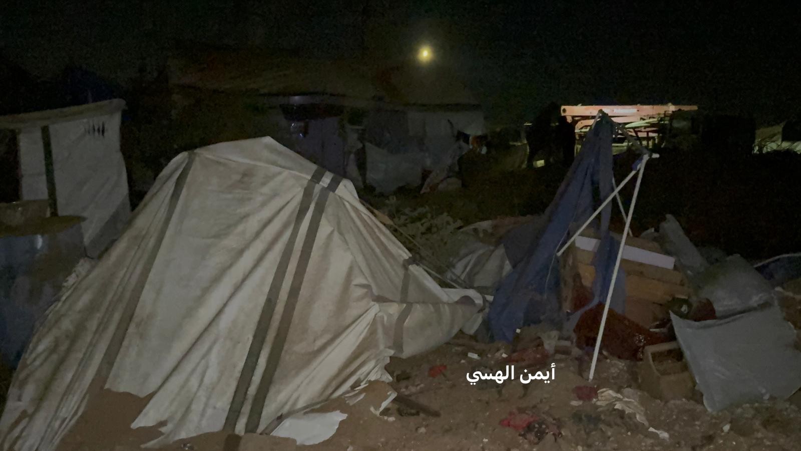 اغارت الطائرات الحربية الاسرائيلية على أرض تؤوي نازحين في حي الشيخ عجلين غرب مدينة غزة 3.jpg