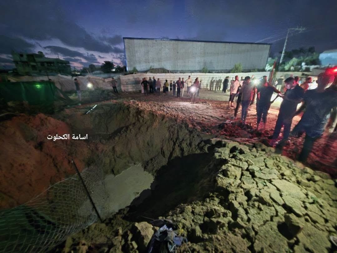 قصف ارض زراعية مدخل دير البلح 4.jpg