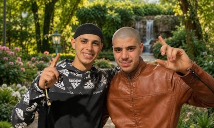 صورة متداولة بفيسبوك للشهيدين محمود حسين نصرالله حنني ومحمد سامر مليطات.jpg