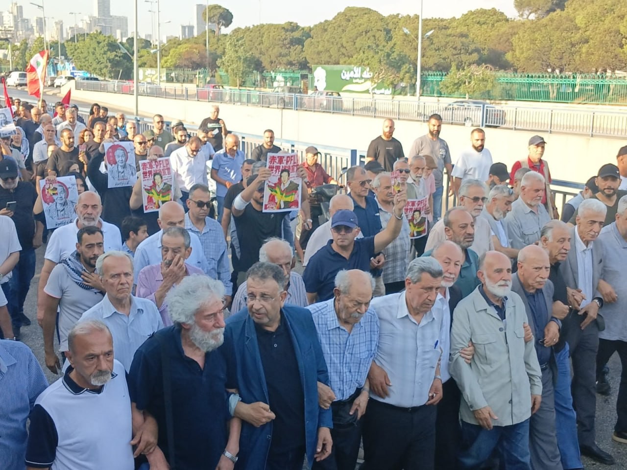 تشييع جثمان كوزو أوكاموتو إلى مثواه الأخير في موكب مهيب وحضور فلسطيني ولبناني وعربي 12.jpg