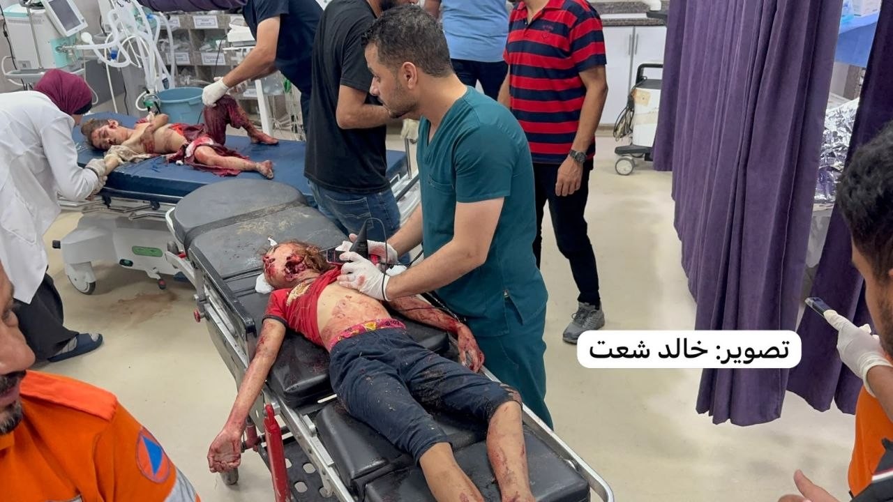 شهيدان من بينهم طفلة وعدد من الاصابات جراء استهداف خيمة تؤوي نازحين في مواصي خانيونس جنوب القطا.jpg