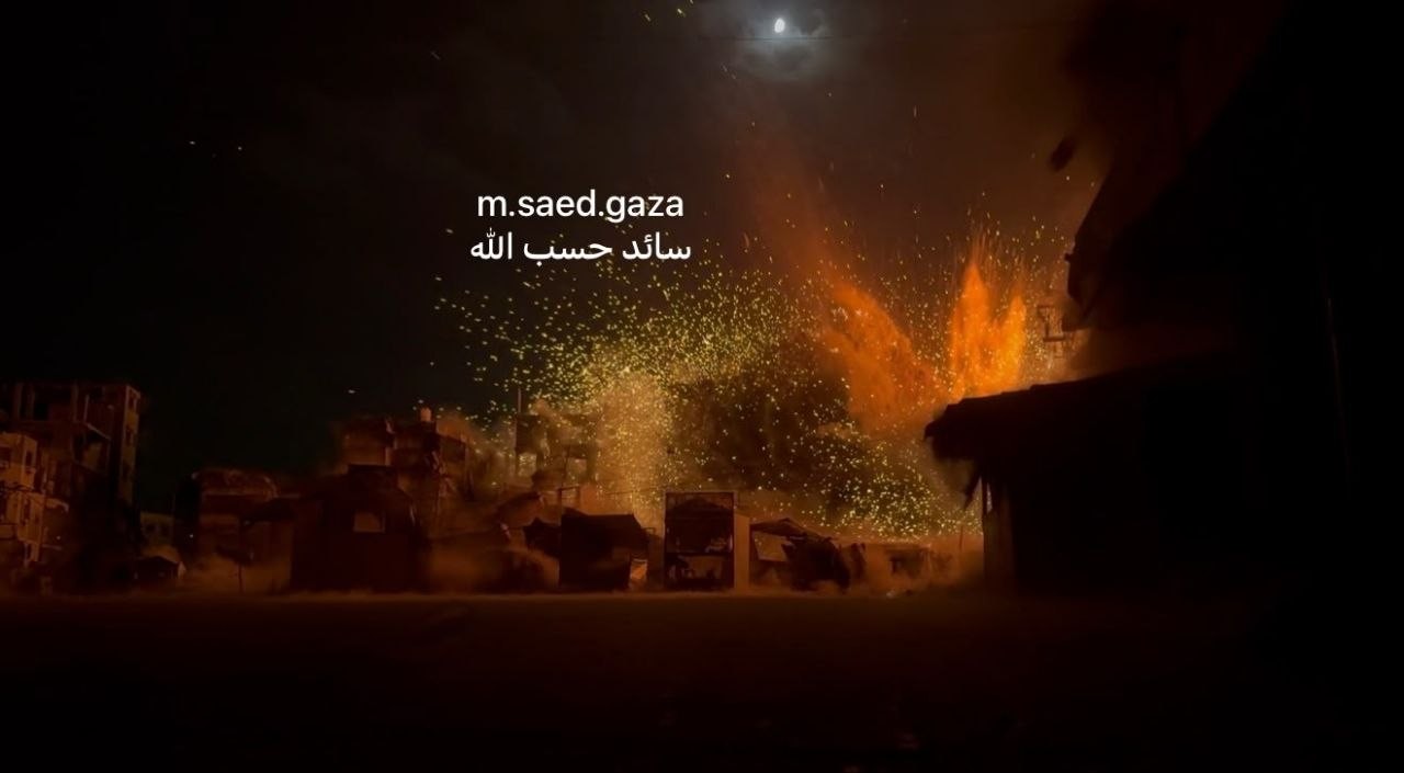 الاستهداف بصاروخين على المكان المحذر في منطقة كشكو بحي الزيتون جنوب شرق مدينة غزة.jpg