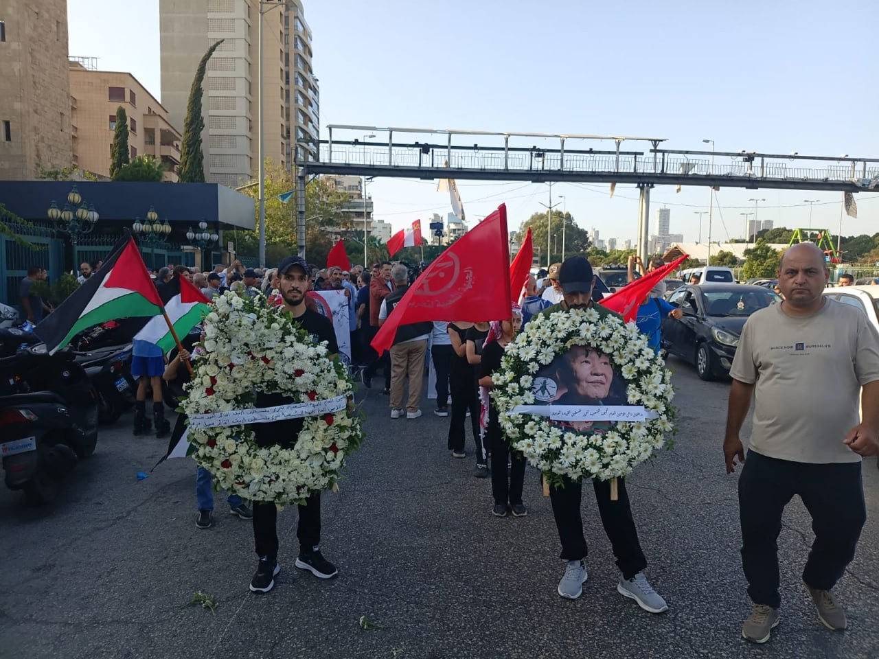تشييع جثمان كوزو أوكاموتو إلى مثواه الأخير في موكب مهيب وحضور فلسطيني ولبناني وعربي 4.jpg