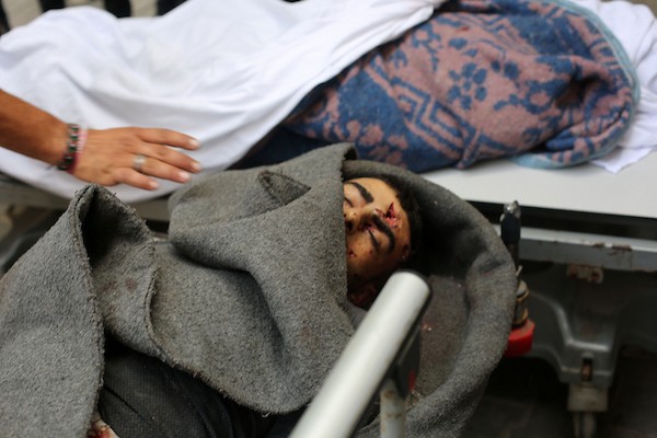 واجب العزاء الأخير لجثماني فلسطينيين استشهدا في غارة جوية إسرائيلية على مخيم جباليا شمال قطاع غزة، في مستشفى الشفاء بمدينة غزة في 23 يوليو/تموز 2026.