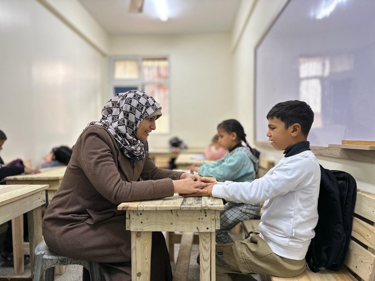 أعادت فرق الأونروا افتتاح مركز تأهيل الأطفال ذوي الإعاقة البصرية في دير البلح، شباط 2026. موقع للأونروا ..jpeg