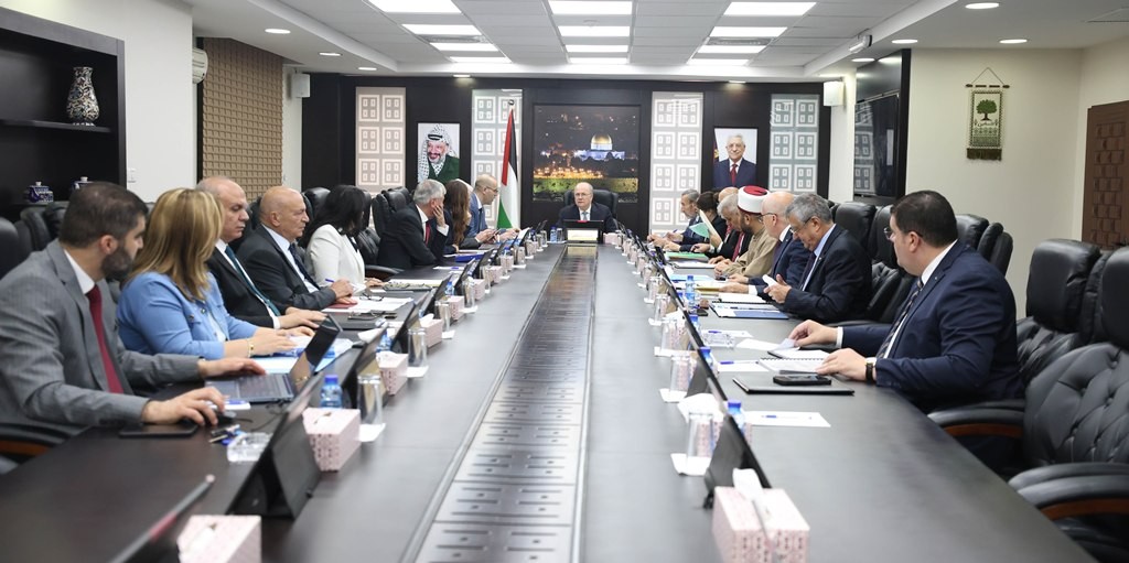جلسة مجلس الوزراء (124)